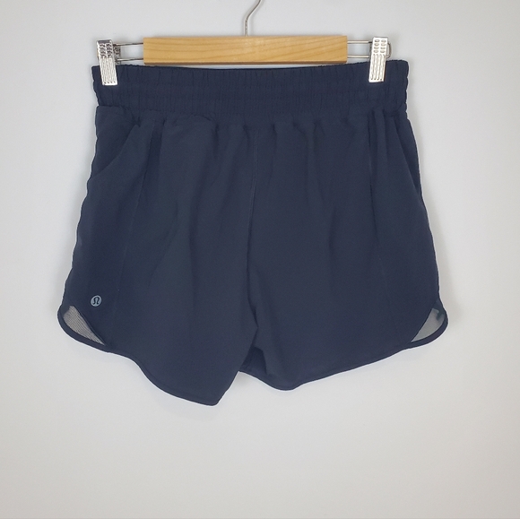 Lululemon Hotty Hot Black Shorts 4" Inseam Size 8 - Picture 10 of 13